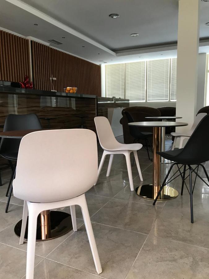 Hotel Relax Dhërmi Екстериор снимка
