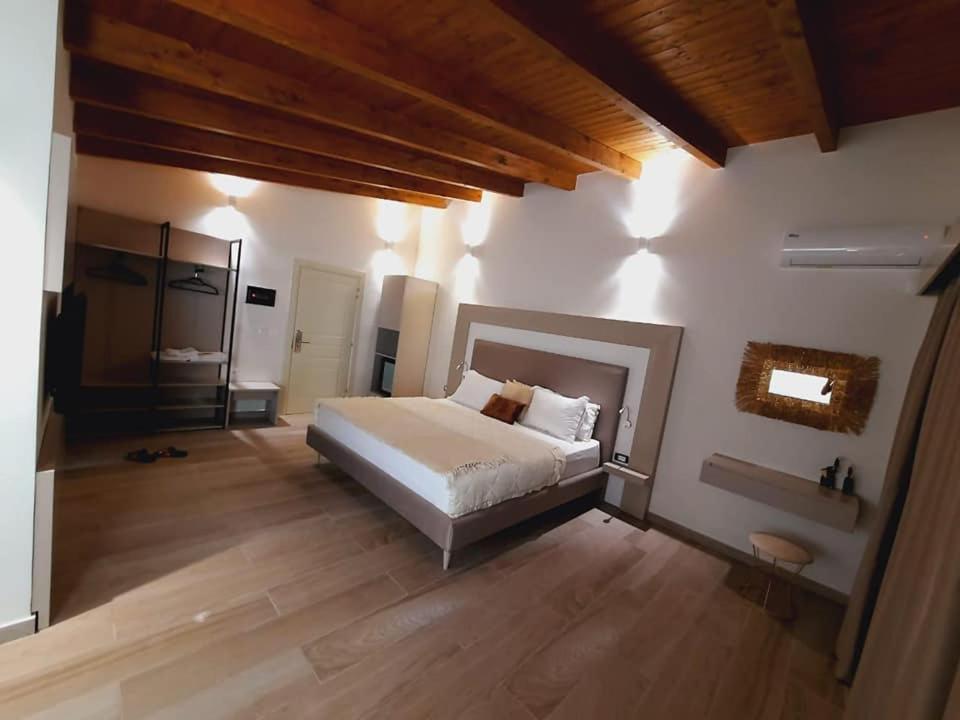 Hotel Relax Dhërmi Екстериор снимка