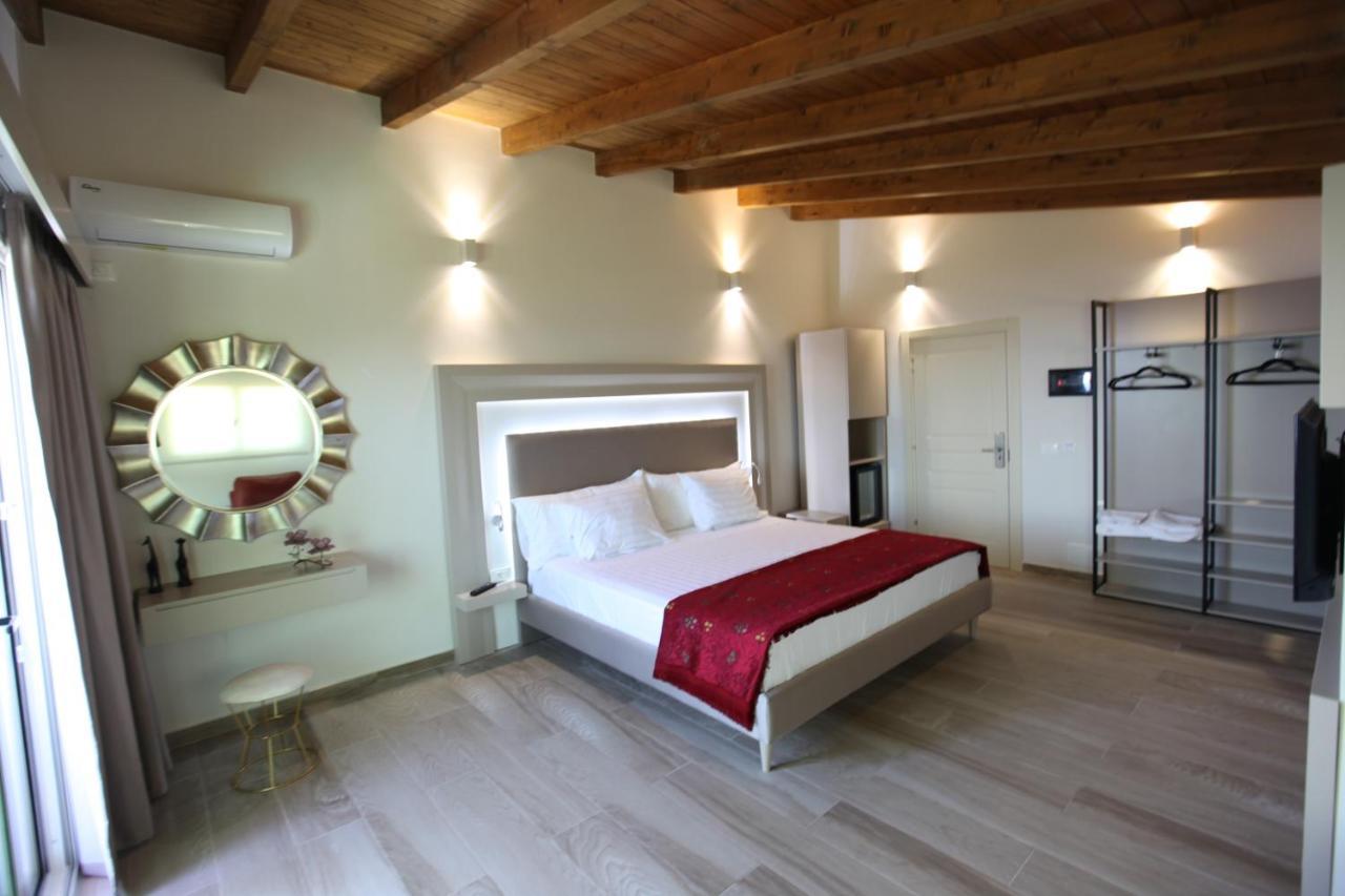 Hotel Relax Dhërmi Екстериор снимка