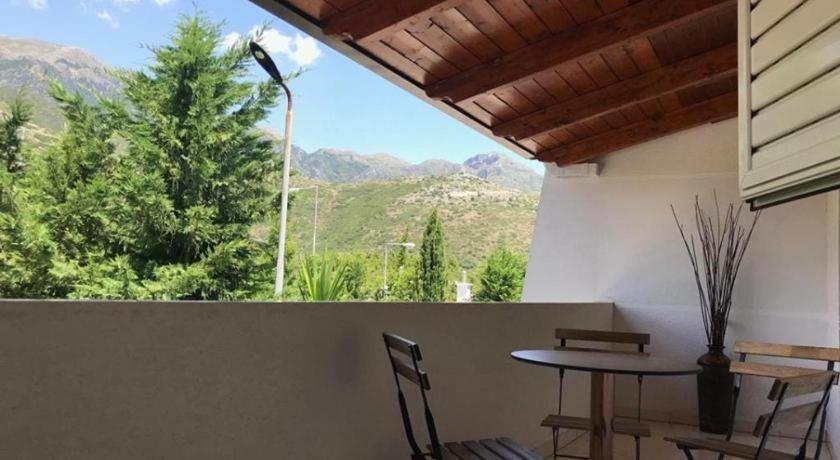 Hotel Relax Dhërmi Екстериор снимка